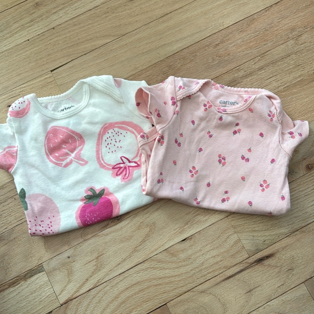 Carters onesie set